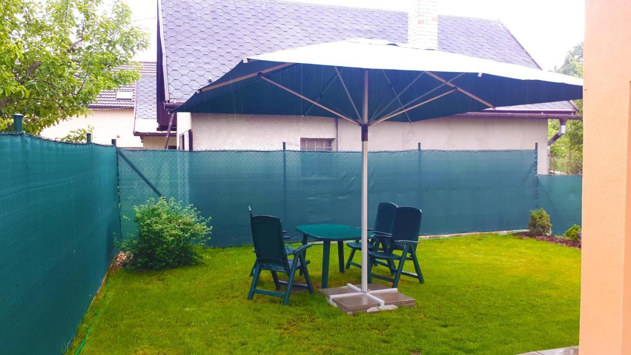 Privat Velvet Guest House Turcianske Teplice Luaran gambar