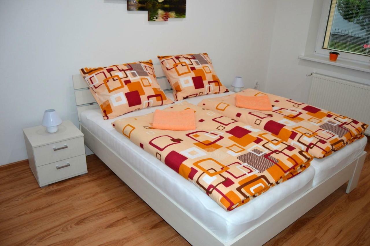 Privat Velvet Guest House Turcianske Teplice Luaran gambar